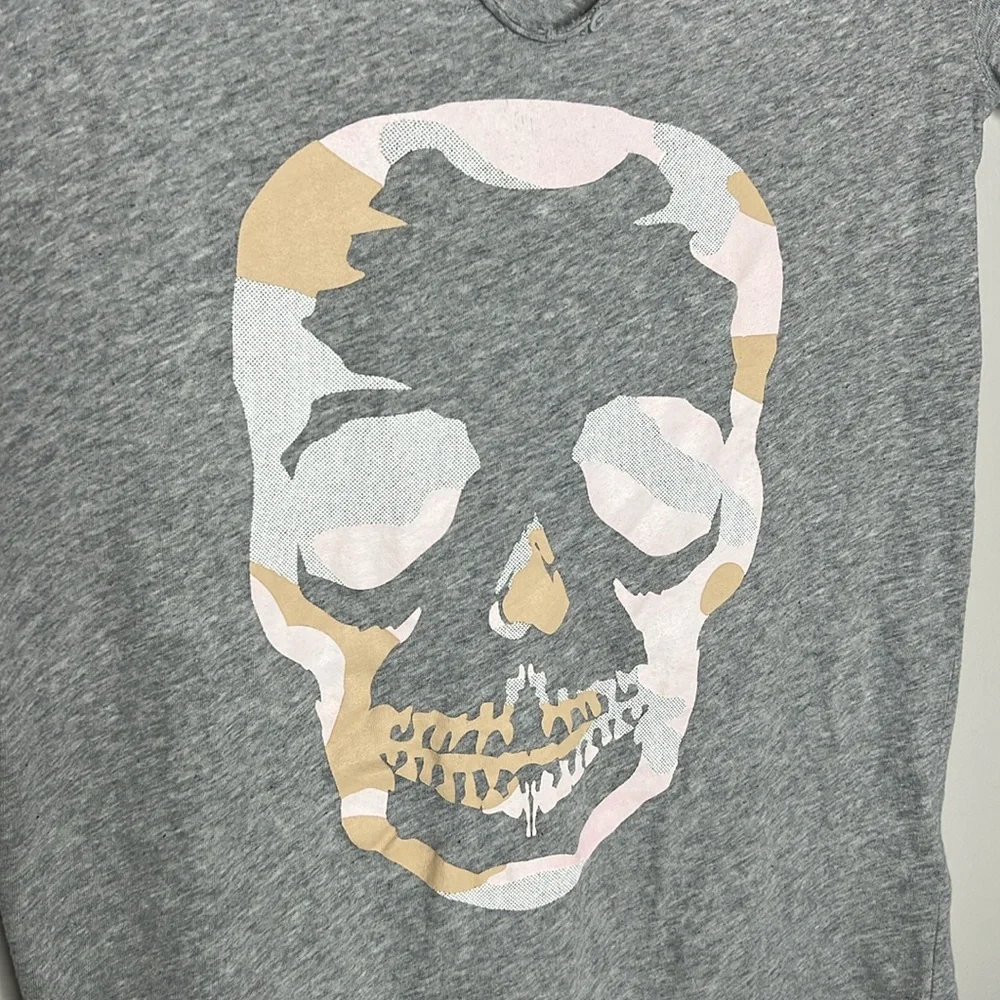 Zadig & Voltaire Tunisien Camo Skull Graphic Henley T-Shirt size Small - Picture 4 of 14